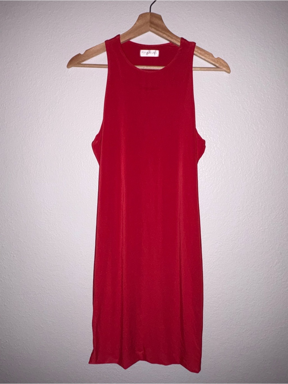 Classic Sleeveless Midi Dress in Red